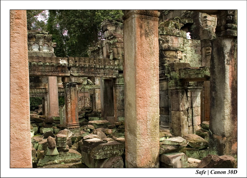 2006 - 07 - Temple angkor - Phrea Khan 36